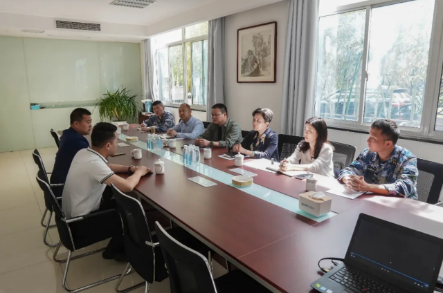 市雙擁辦為駐常某部隊積極協(xié)調(diào)投放永安行定點(diǎn)樁式自行車
