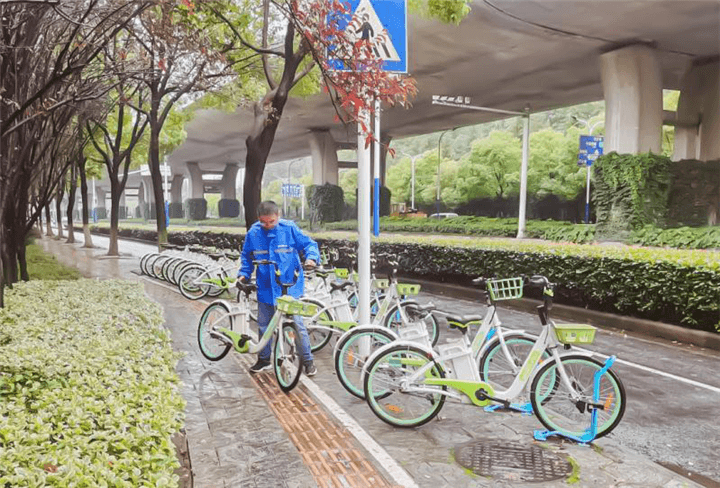 “雨姑娘”還未走 雷暴大風(fēng)又相伴 永安行多舉措保障市民用車安全